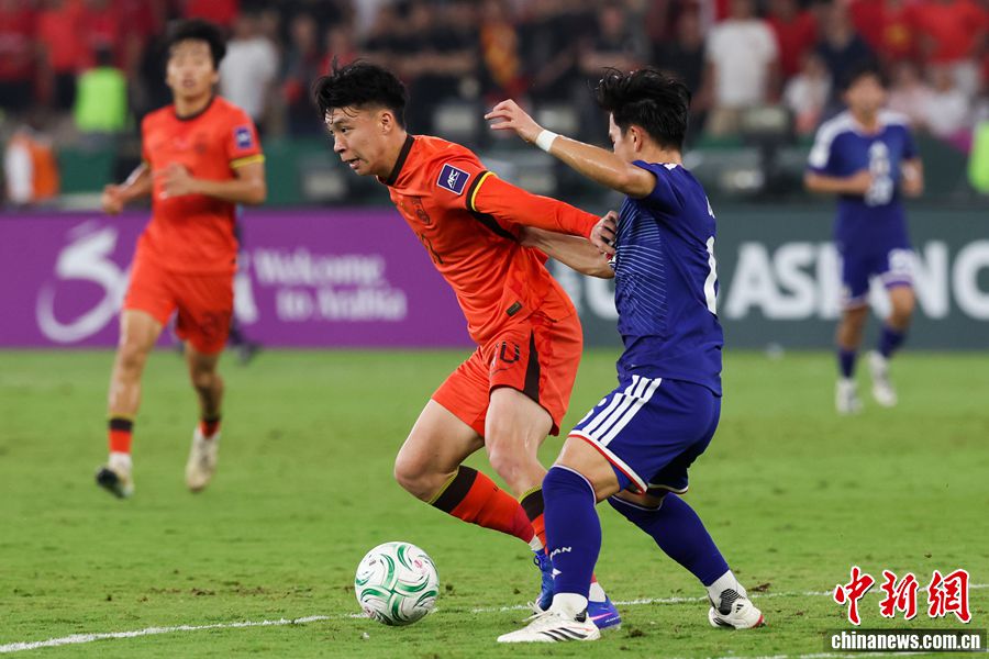 吉达亚足联U23决赛中国队0-4负于日本，收获亚军