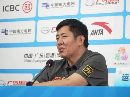 杜月徴西协甲首秀替补登场 邝兆镭中超首秀引发