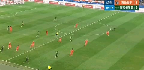 浙江队王钰栋双响助队逆转青岛海牛