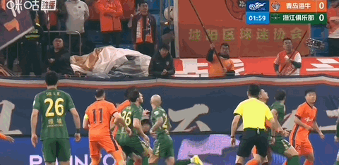 浙江队王钰栋双响助队逆转青岛海牛