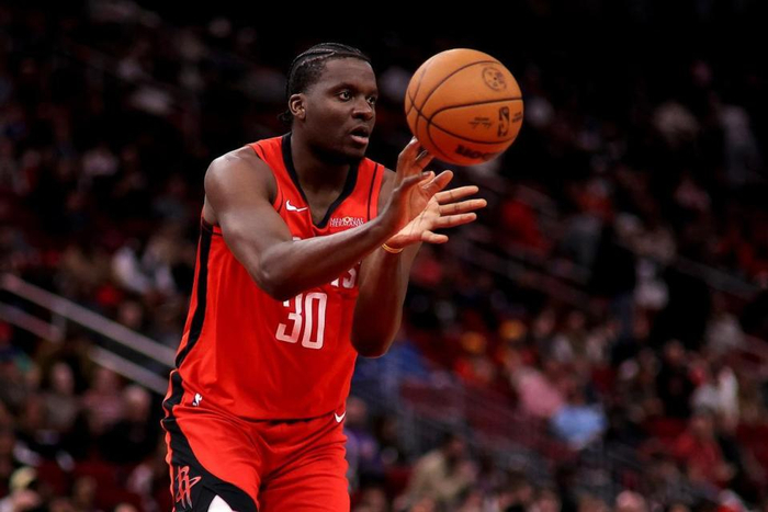 火箭队申京复出迎战湖人队 战术调整助力逆转