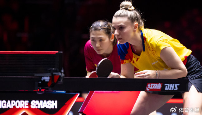 日韩跨国组合长崎美柚申裕斌女双半决赛横扫晋