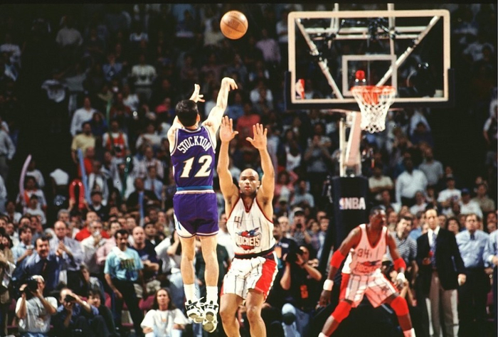 詹姆斯冲击斯托克顿助攻纪录难成现实