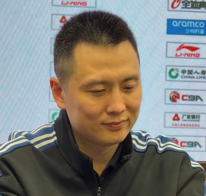 上海男篮111-72大胜吉林 球队瞄准联赛统治地位