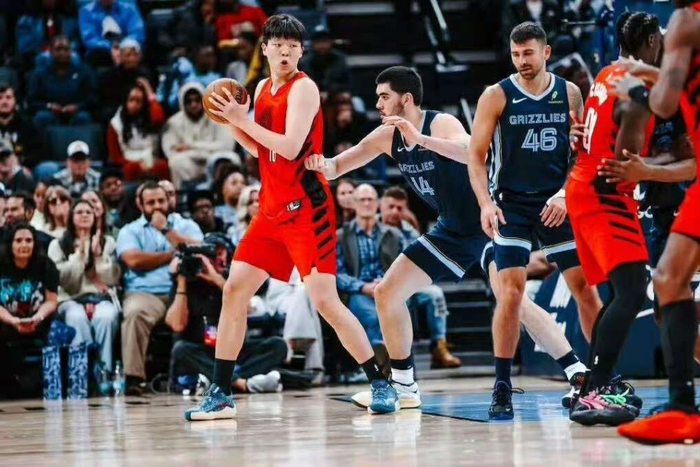 杨瀚森NBA首季表现低迷，中国球员登陆挑战重重