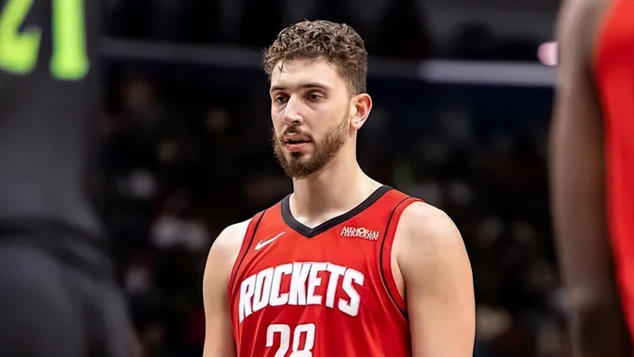 火箭末节崩盘险遭逆转 申京失误成关键