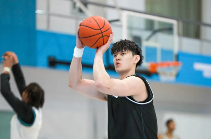 北京首钢新援威廉姆斯首秀在即 面对吉林男篮迎